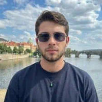 Luke Henriksen
